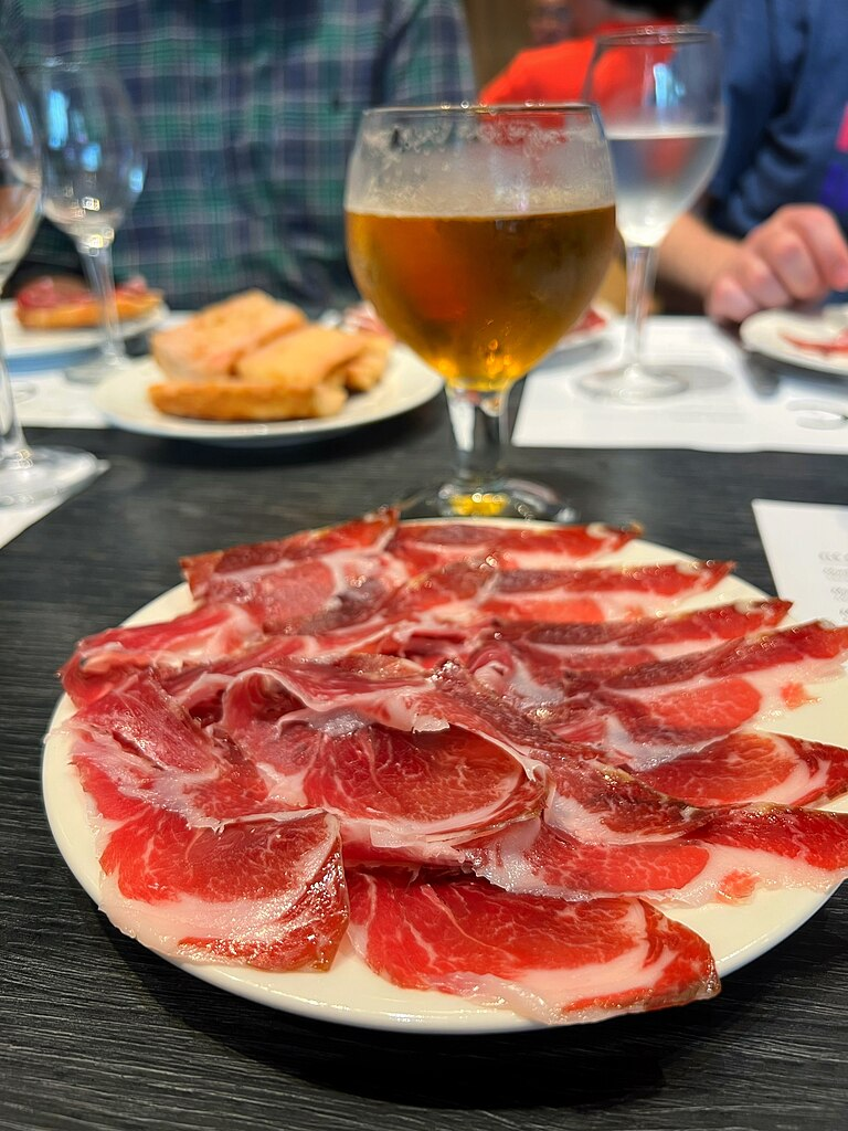El cerdo ibérico en la cocina tradicional española: platos emblemáticos